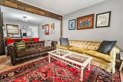 Image de Park Circle Centrally Located Apt - Walk to Riverfront!
