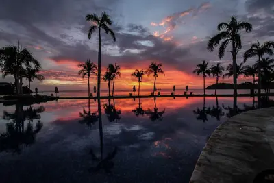 Image de True Beachfront tranquility!