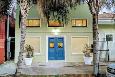 Image de Two bedroom Comfort Near Everything! ! !