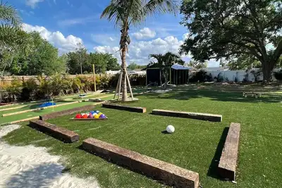 Image de Private mini golf course, 1 mile from universal