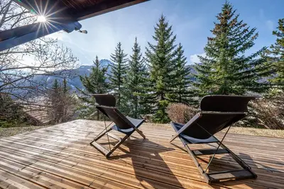 Image de Renovated studio of 30 m2 in a family chalet 8 minutes from the slopes