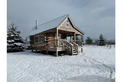 Image de Little Log at Camp Cinnamon!