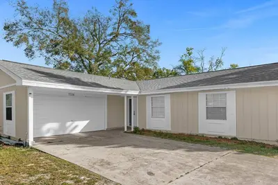Image de 5 min to Universal 7326 Bungalow-Lake view- 3 Bd