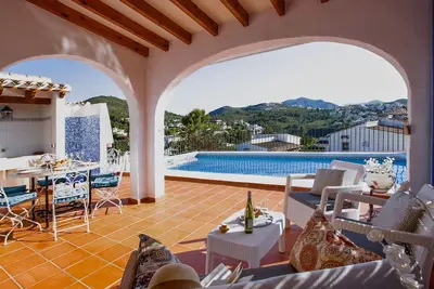 Image de Maison de vacances privée avec climatisation, Wifi, piscine privée, Tv, terrasse, parking