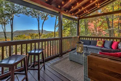 Image de Sunrise Summit - Pet Friendly | Mountain Views | Screened Porch