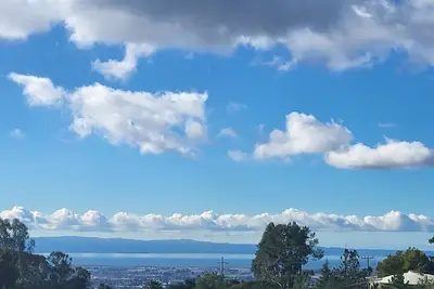 Image de Country Cottage in the w Gorgeous San Francisco Bay Area Views on 2acres!