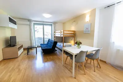 Image de One-bedroom apartment with Balcony