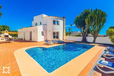 Villa Monte Cristo by Abahana Villas