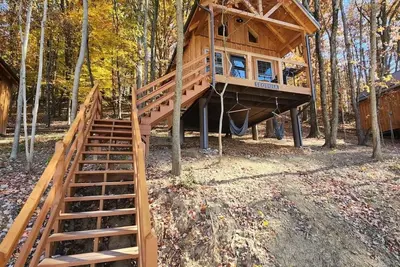 Image de Sequoia\/Lakeview 4-6 Person Midsize Cabin