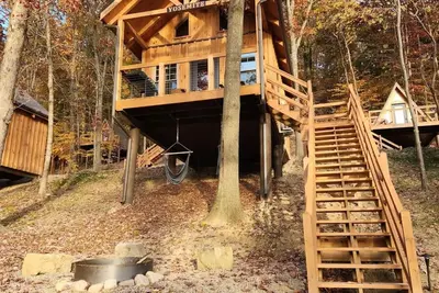 Image de Yosemite\/Lakeview -Pet Friendly- 4-6 Person Midsize Cabin