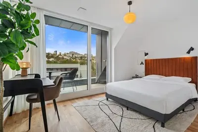 Luxurious 2-Bed Penthouse in Central Luxembourg