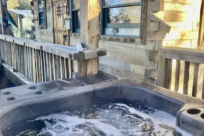 Image de Pvp53 Luxury Tiny Cabin Overlooking Scenic Views — With Private Hot Tub!