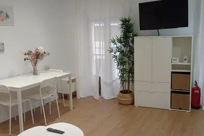 Image de 155a Apartamento junto al Puerto Deportivo Gijón