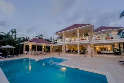 Image de Luxury The Dream villa w/golf view, outdoor screen movie, Chef & staff incl.