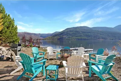 Image de Lakefront Cabin - Boat or Snowmobile into town