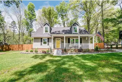 Image de Charming Getaway on the Greenway!