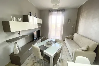 Image de At your home: charming one-bedroom apartment