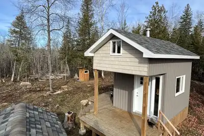 Image de Cozy bunkie on private land in Kawarthas