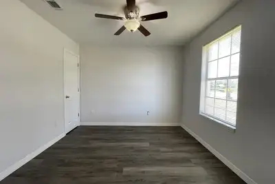 Image de Beautiful home in Pensacola suburbs w/pool! 15-20 min from the Beach & Downtown!