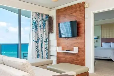 Image de 504-505 C Trump intl 2 Bedroom 1600 Sf Ocean and Bay View