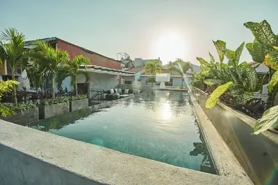 Image de Design Pool and 180º Rooftop N3