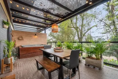Image de Olive 114 · Private Jacuzzi Alto Las Palmas Luxe Terrace & Bbq