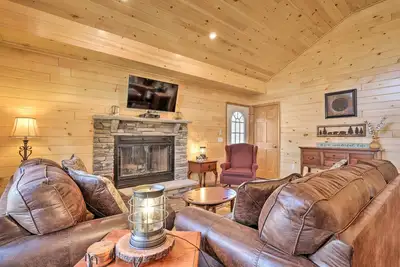 Image de Chestertown Hideaway w/ Lake & Beach Access!