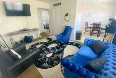 Image de New 17 S First Unit * · 17 s first 8 new listing
