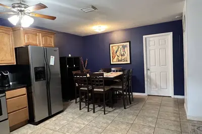 Image de Boutique 2/1  à 5 min de la plage, Netflix, W/D, sécurisé, à pied des restaurant