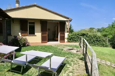 Image de Elena cottage, ground floor, Wifi, barbecue, fenced garden, parking.