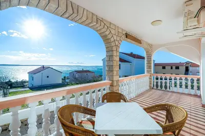 Image de Superbe appartement à Rtina avec WiFi