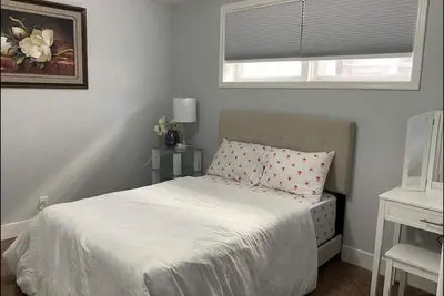 Image de Main Central Avenue Basement Suite