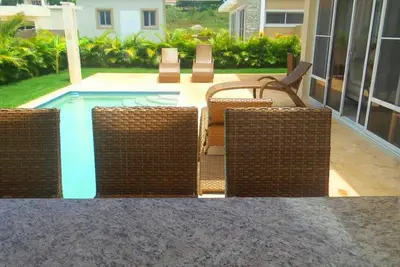 Image de 2-bedroom villa with private pool, quiet and private, great for singles&couples