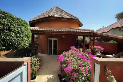 Image de Résidence du Port direct access to the beach-lady of the house -stove included