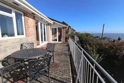 Image de Bella Vista - a bungalow that sleeps 4 guests in 2 bedrooms