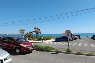 Image de Duplex 50 meters from the Mediterranean, coves and beaches. Pets welcome.