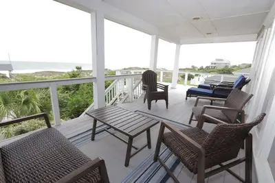Image de Come feel the \"Sea Breeze\" - Minimum 2 week rental starting on Sundays