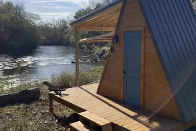 Image de The Camellia River Pod on the Saluda River