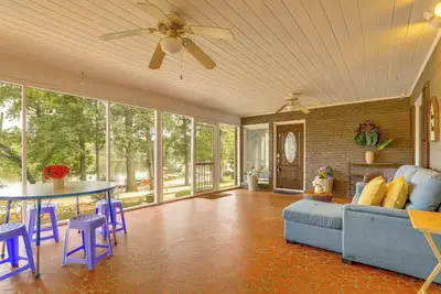 Image de Lake + Pool Access: Peaceful Retreat in Duluth