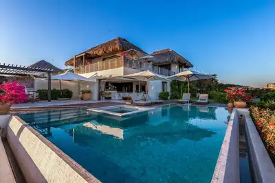 Image de Ocean view + Private Pool+ Premium Membership Golf - Hsk with Meal Preparation