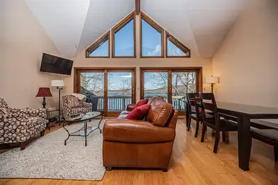 Image de Majestic View | Lakefront & Boat Slip + Close to Dcl Park!