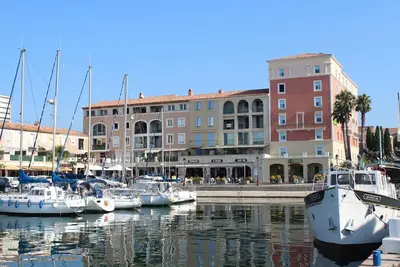 Image de Spacieux T2 Mer\/Port à 200m tout confort Fibre-Idéal déplacement pro ou vacances