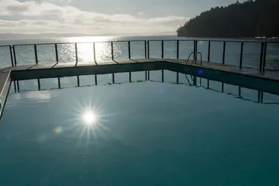 Image de Beachy condo with Oceanview, Hotub and Pool