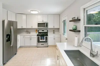 Image de Secluded Home W/ Large Deck for Family Gatherings