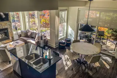 Image de Muskoka Escape on one of Canada's Top Golf Courses!