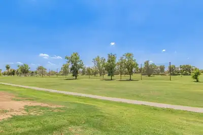 Image de Entire loft/2bd/1bath*Old Town/Location!