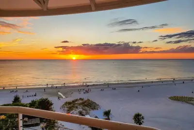 Image de Beach Front Residence with Panoramic Views of Siesta Key-Top floor for best view