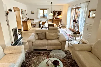 Image de Spacious and quiet location, direct access to the Wallberg, apartment with garden