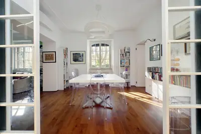 Image de Green view apartment for 6 along the river Tevere