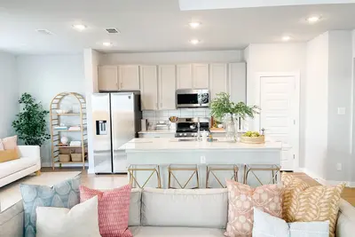 Image de 3 bedroom town home with yard, near The Rim/La Cantera